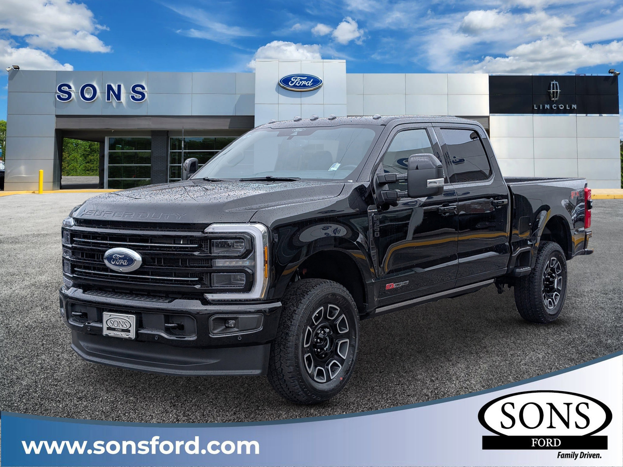 2026 Ford F-350 Super Duty Platinum's photo