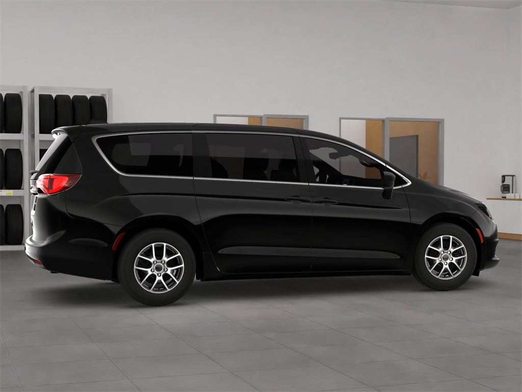 2026 Chrysler Voyager LX photo 6