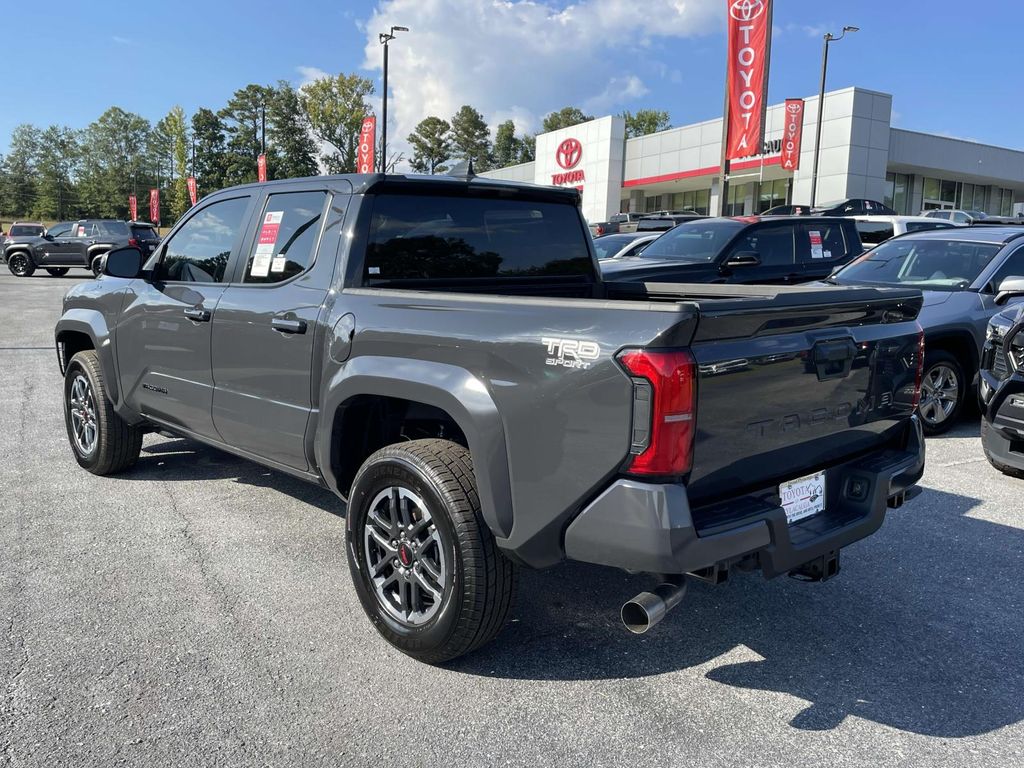 2025 Toyota Tacoma TRD Sport photo 4