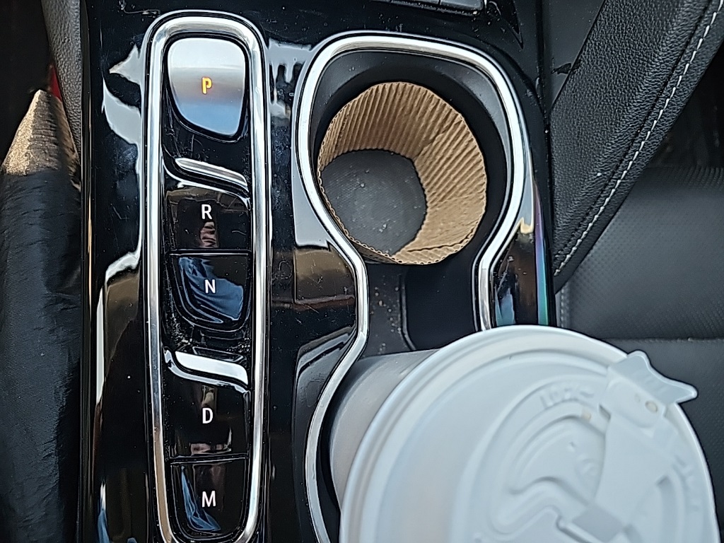 2023 Buick Envision Essence photo 13