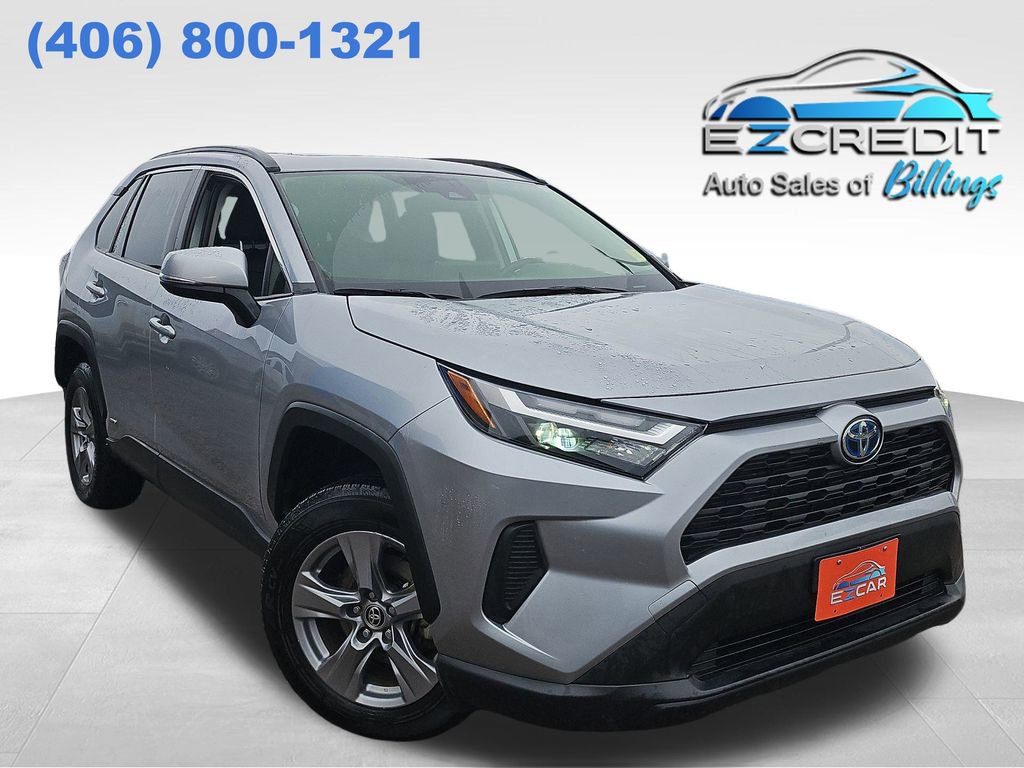 2023 Toyota RAV4 XLE's photo
