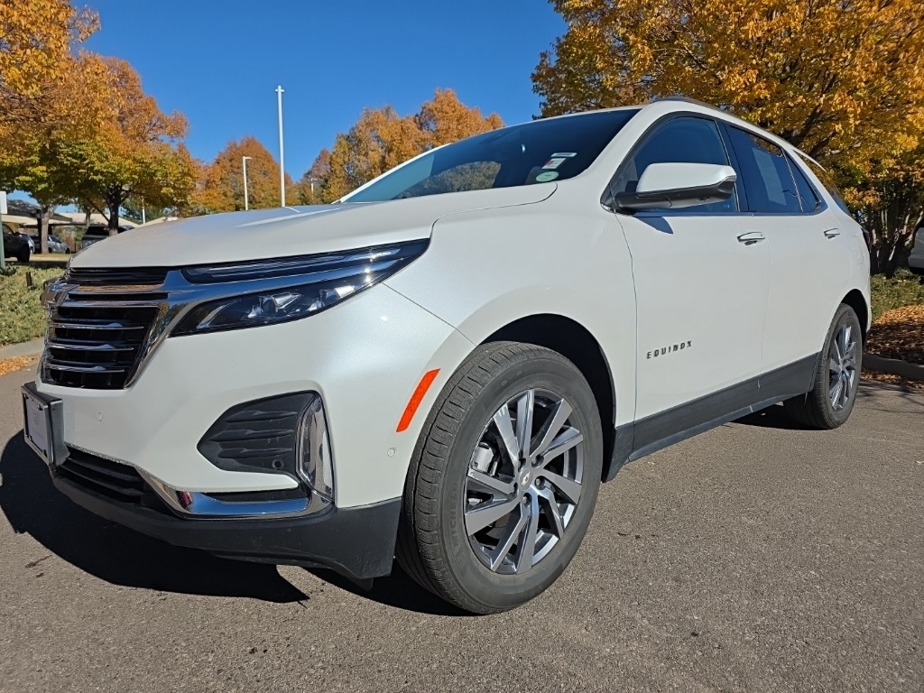 2023 Chevrolet Equinox Premier photo 2