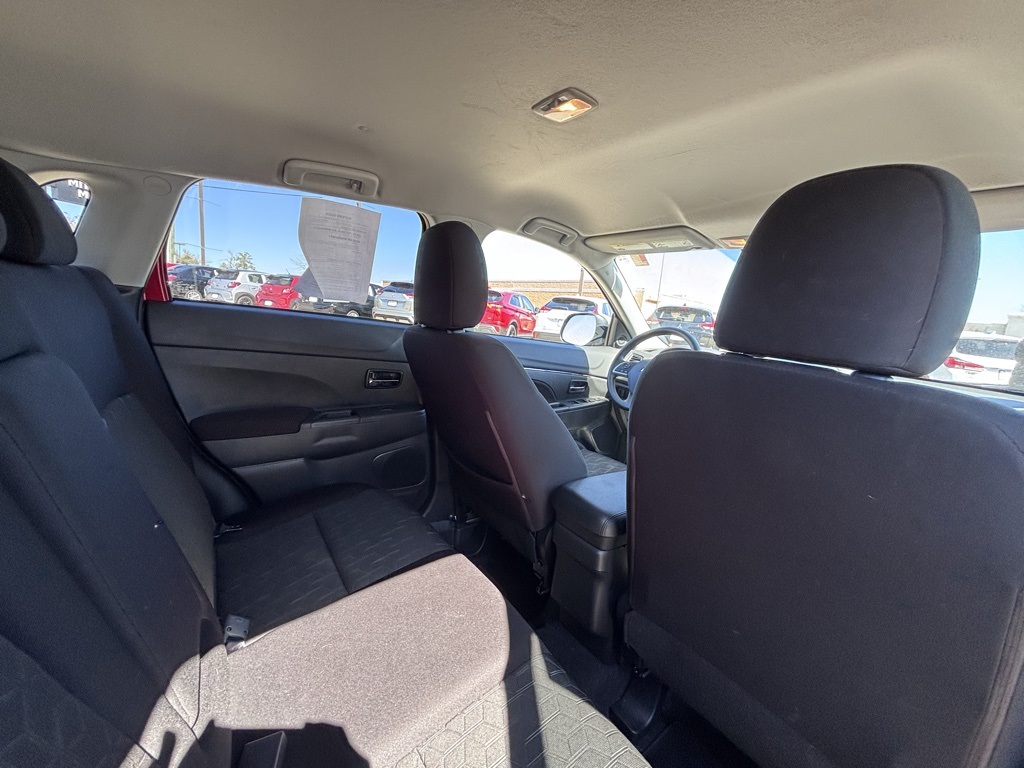 2024 Mitsubishi Outlander Sport ES photo 13
