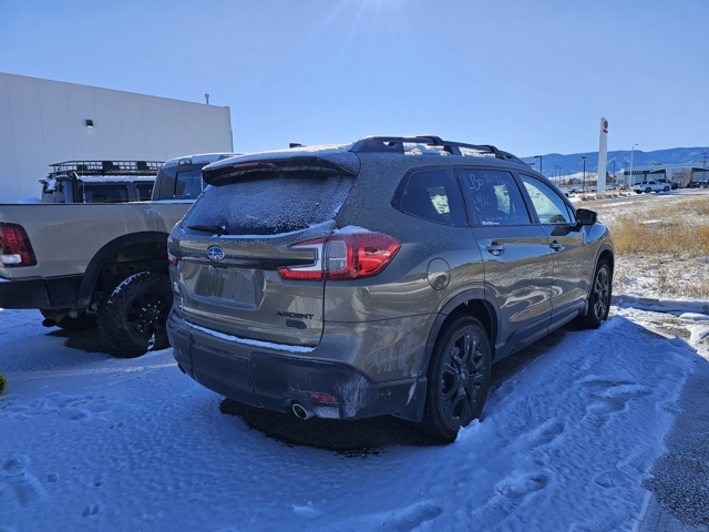 2023 Subaru Ascent Onyx Edition photo 3