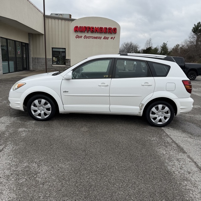 2005 Pontiac Vibe Base's photo
