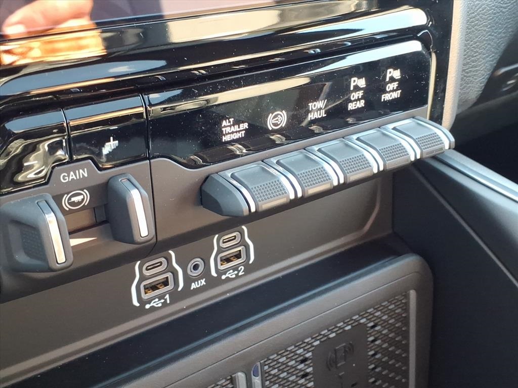 2026 Ram 2500 Laramie photo 19
