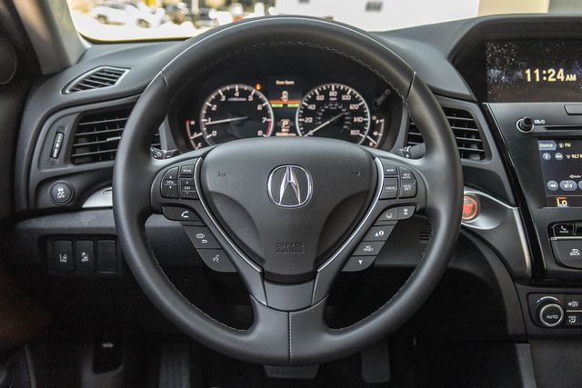 2022 Acura ILX Premium photo 8