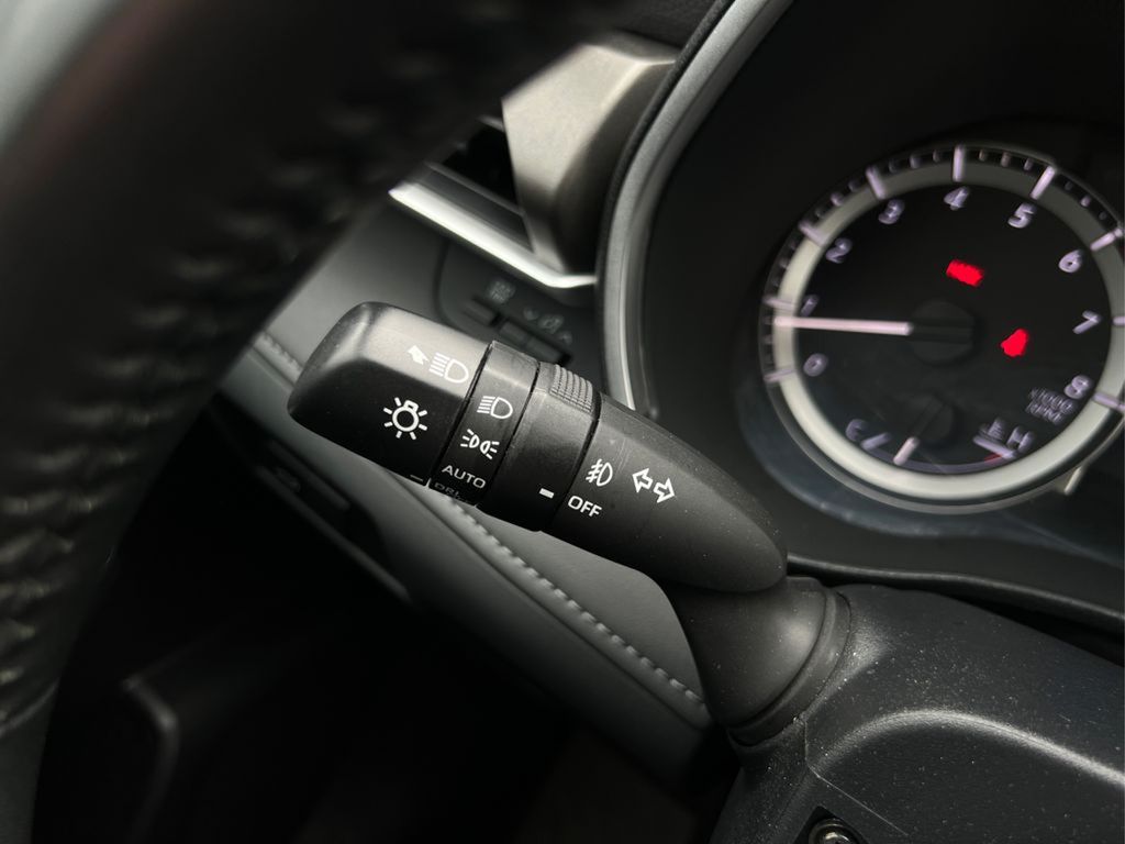 2023 Toyota Highlander XLE photo 25