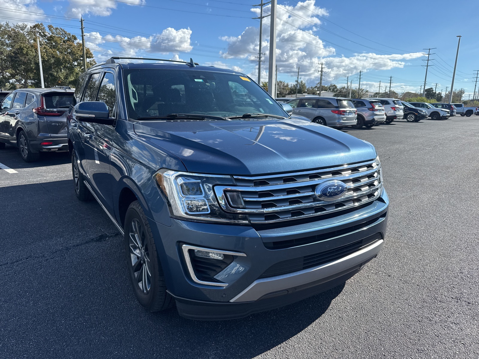 2020 Ford Expedition Limited's photo