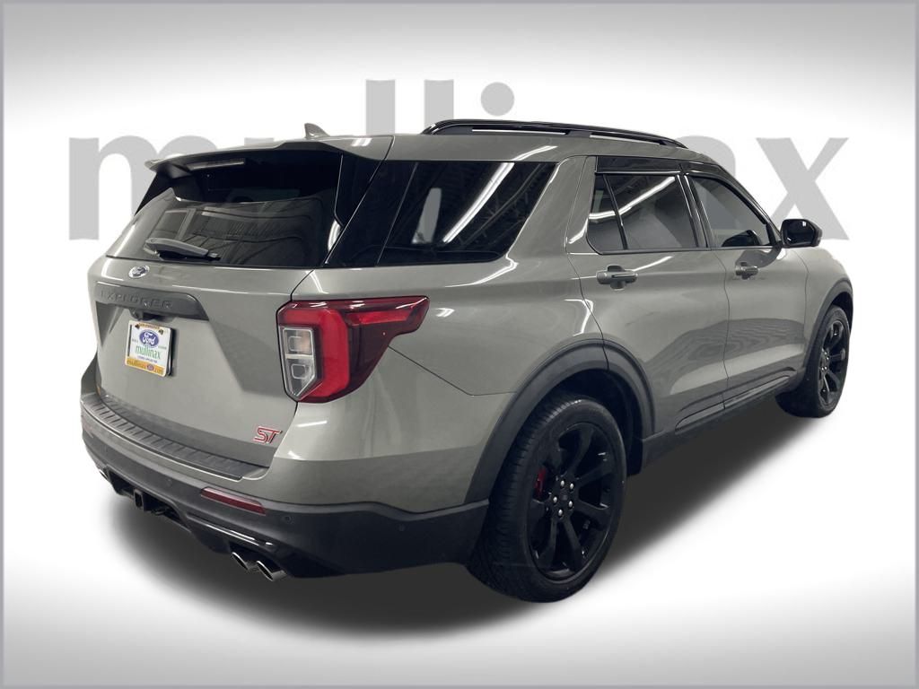 2020 Ford Explorer ST photo 2