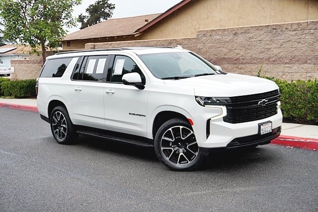 Used 2024 White Chevrolet RST image 2