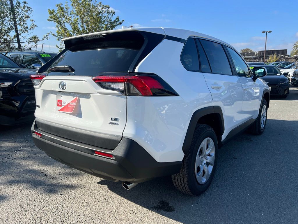 2025 Toyota RAV4 LE photo 3