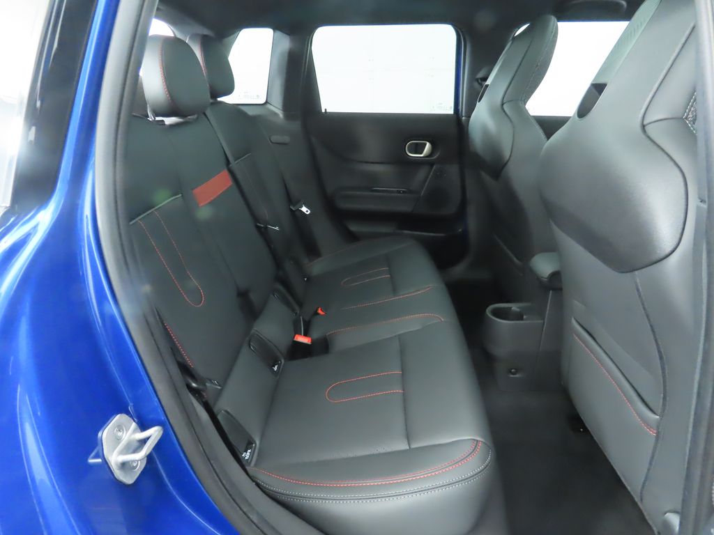 2026 Mini Cooper 4 Door Hardtop S Iconic photo 17