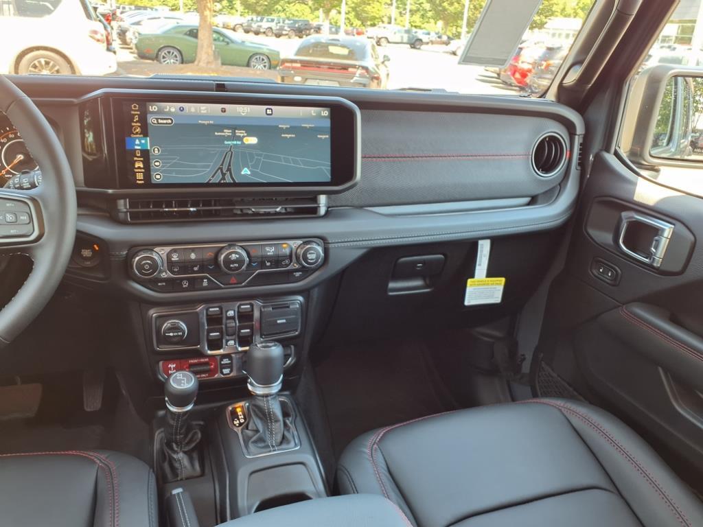 2025 Jeep Wrangler Rubicon photo 23