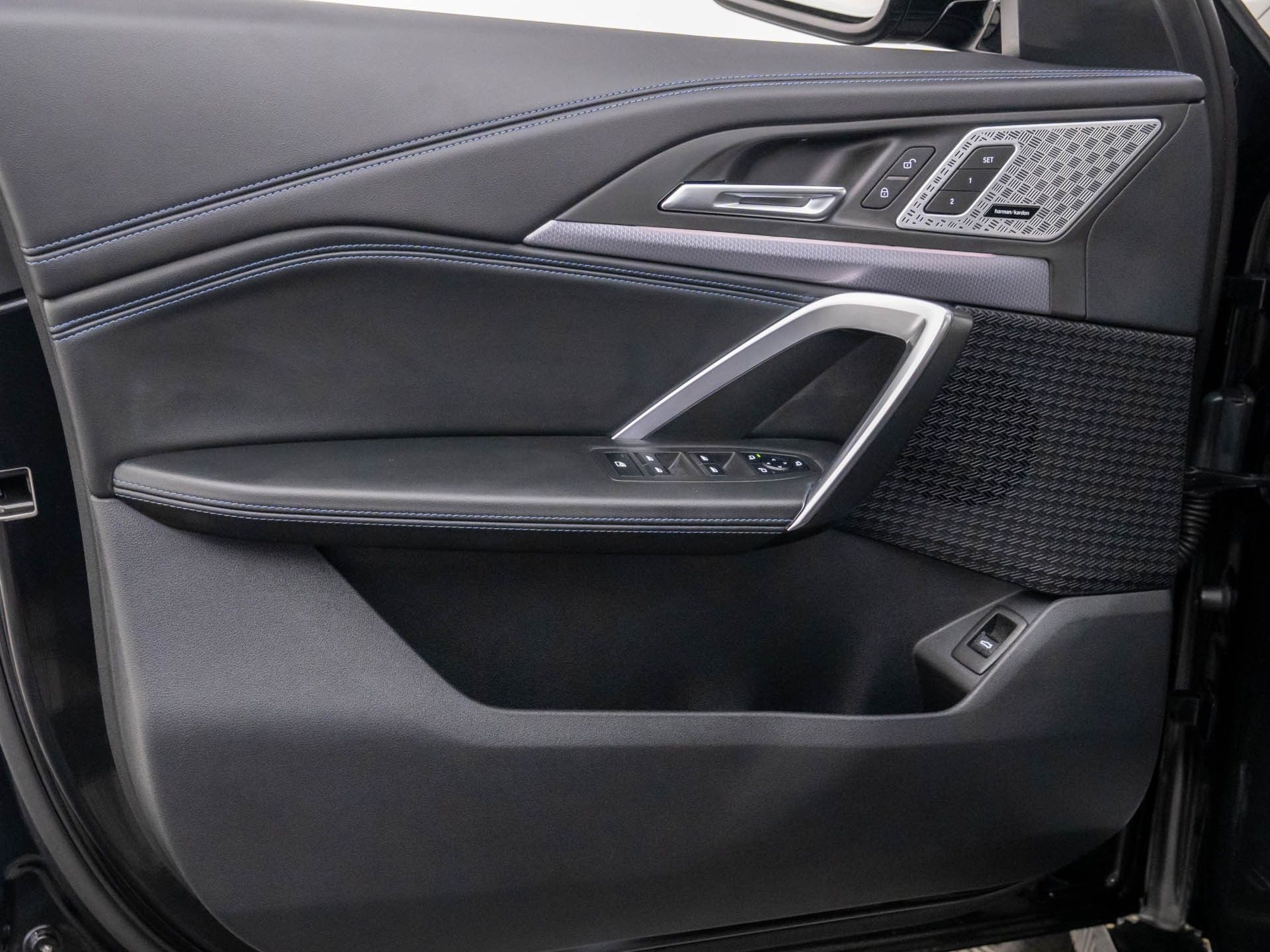 2025 Bmw X1 XDrive28i photo 2