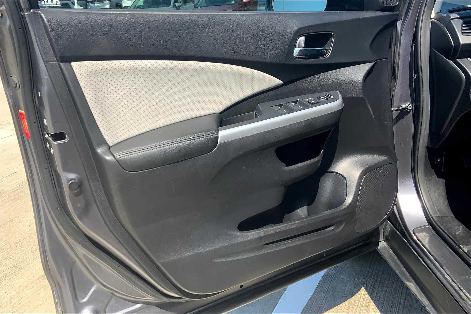 2016 Honda CR-V EX-L photo 20