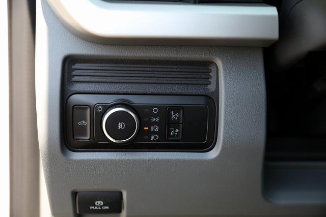 2025 Ford F-250 Super Duty XL - Photo 81