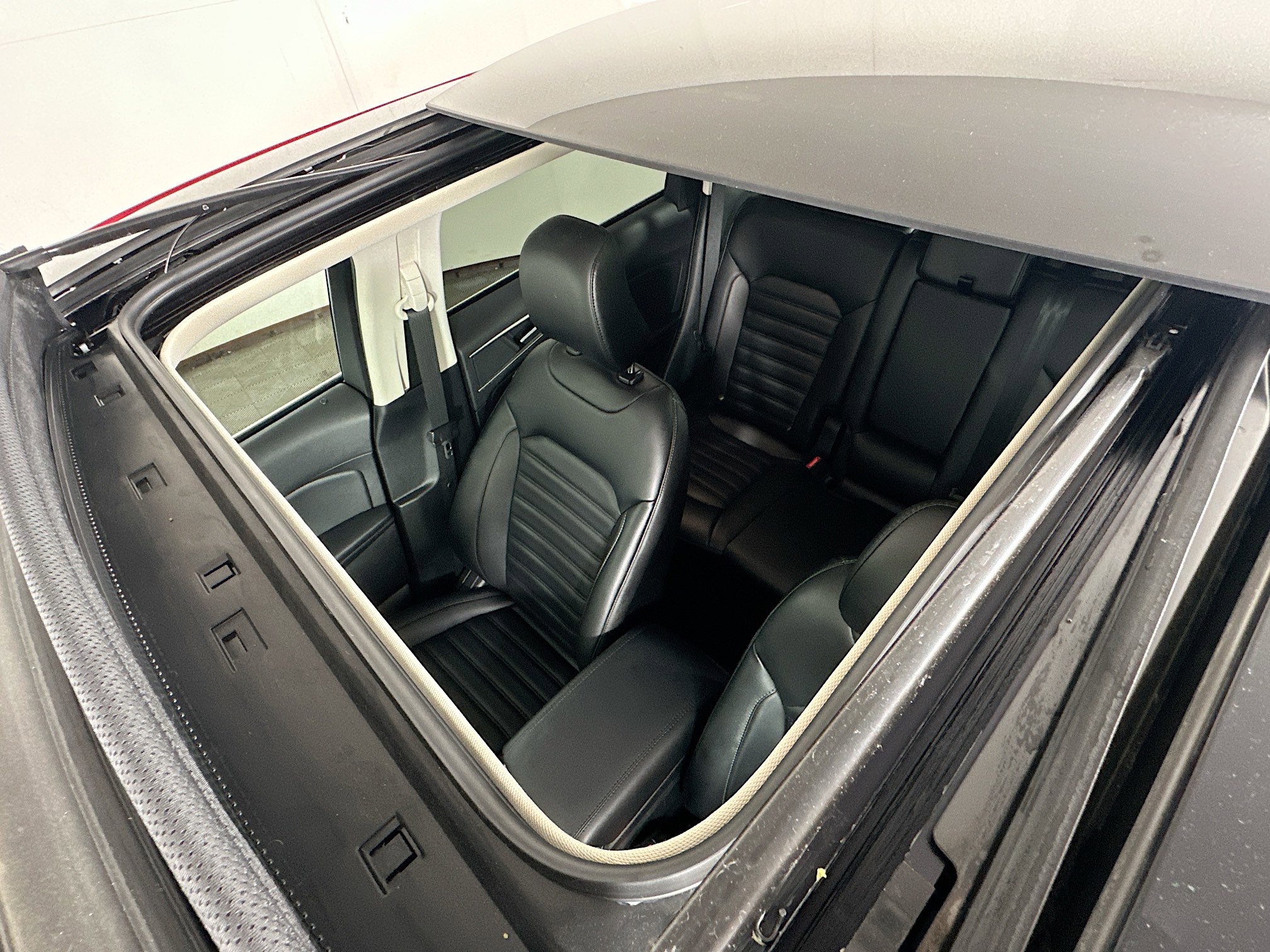 2021 Ford Edge SEL photo 17