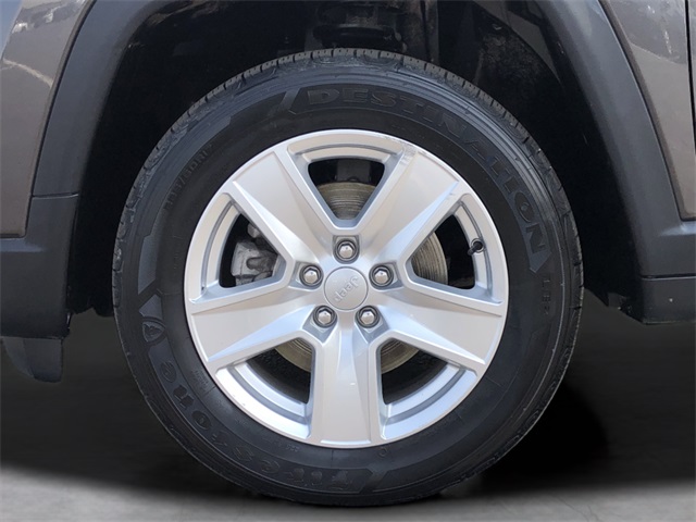 2022 Jeep Compass Latitude photo 9