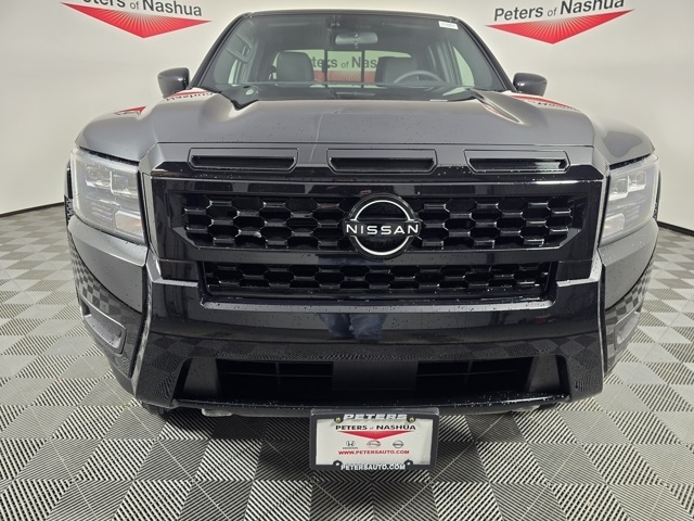 2026 Nissan Frontier Crew Cab SV photo 2