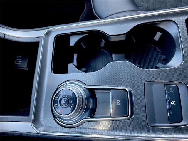 2024 Ford Edge ST photo 11