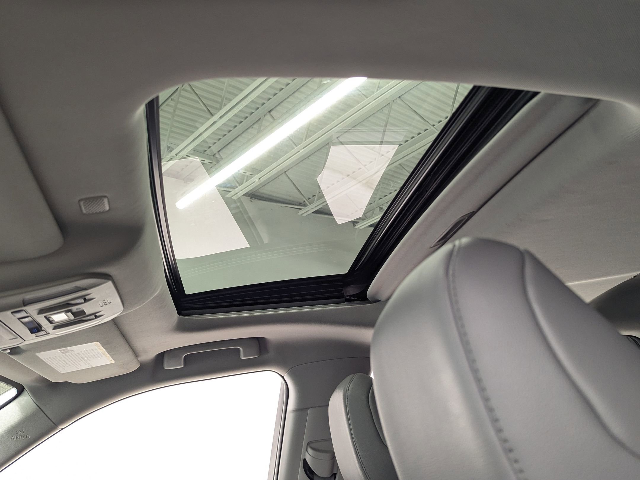 2020 Toyota Highlander Limited photo 11