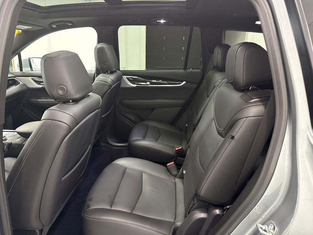 2025 Cadillac XT6 Premium Luxury photo 30