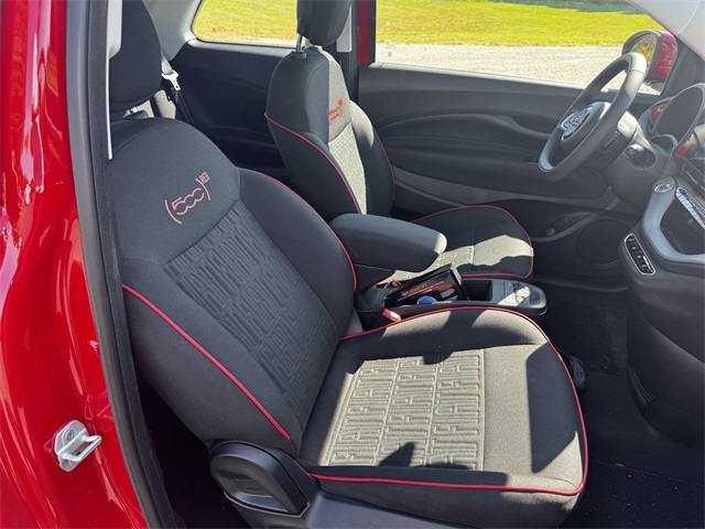 2024 Fiat 500e photo 13