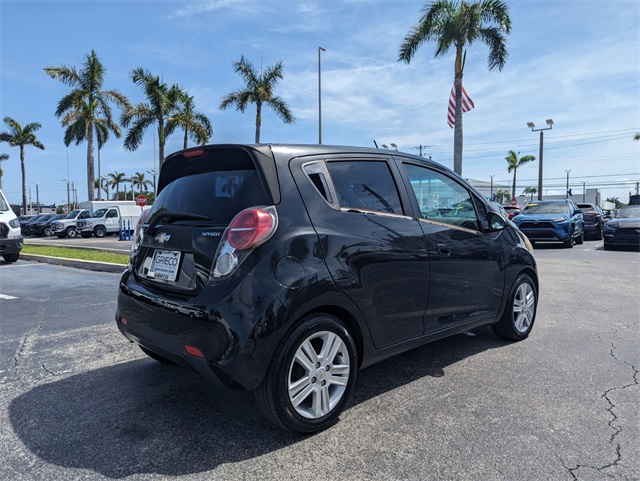2015 Chevrolet Spark 1LT photo 12