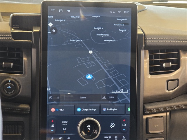 2025 Ford F-150 Lightning photo 4