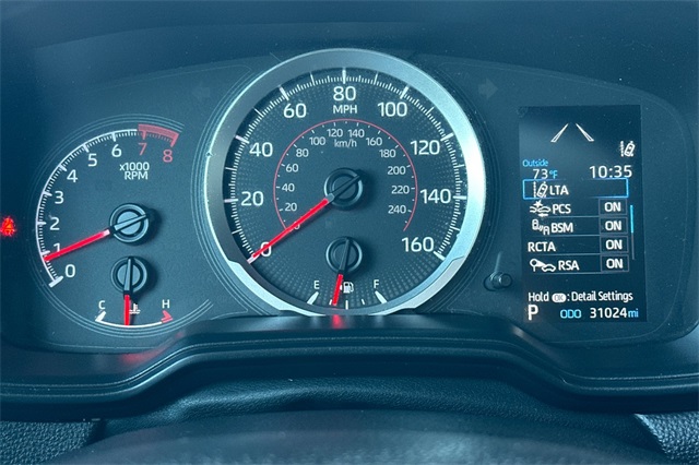 2022 Toyota Corolla Cross LE photo 22