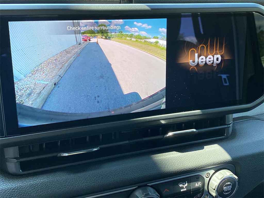 2025 Jeep Wrangler Sport S photo 30