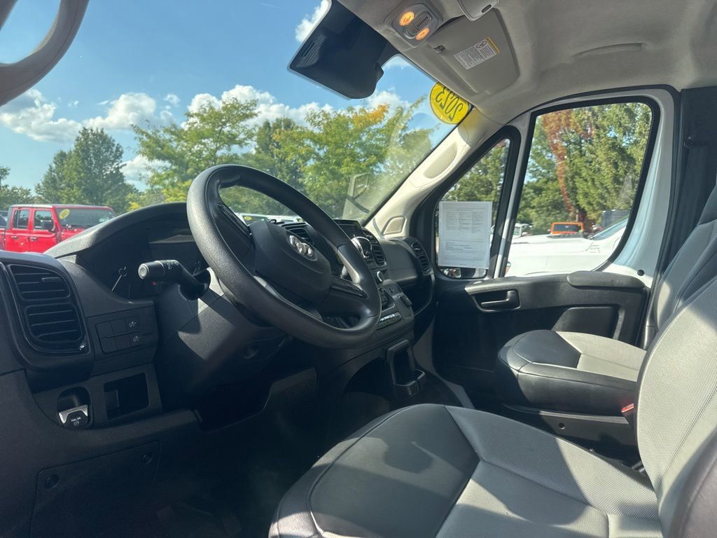 2023 Ram ProMaster 2500 Cargo Van photo 9