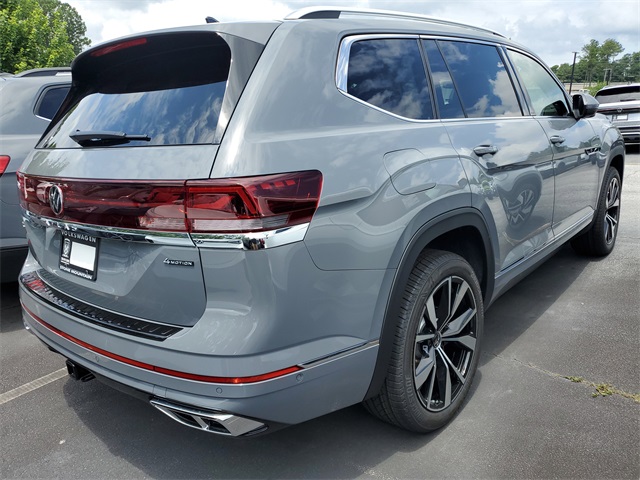 2025 Volkswagen Atlas SEL Premium R-Line photo 4