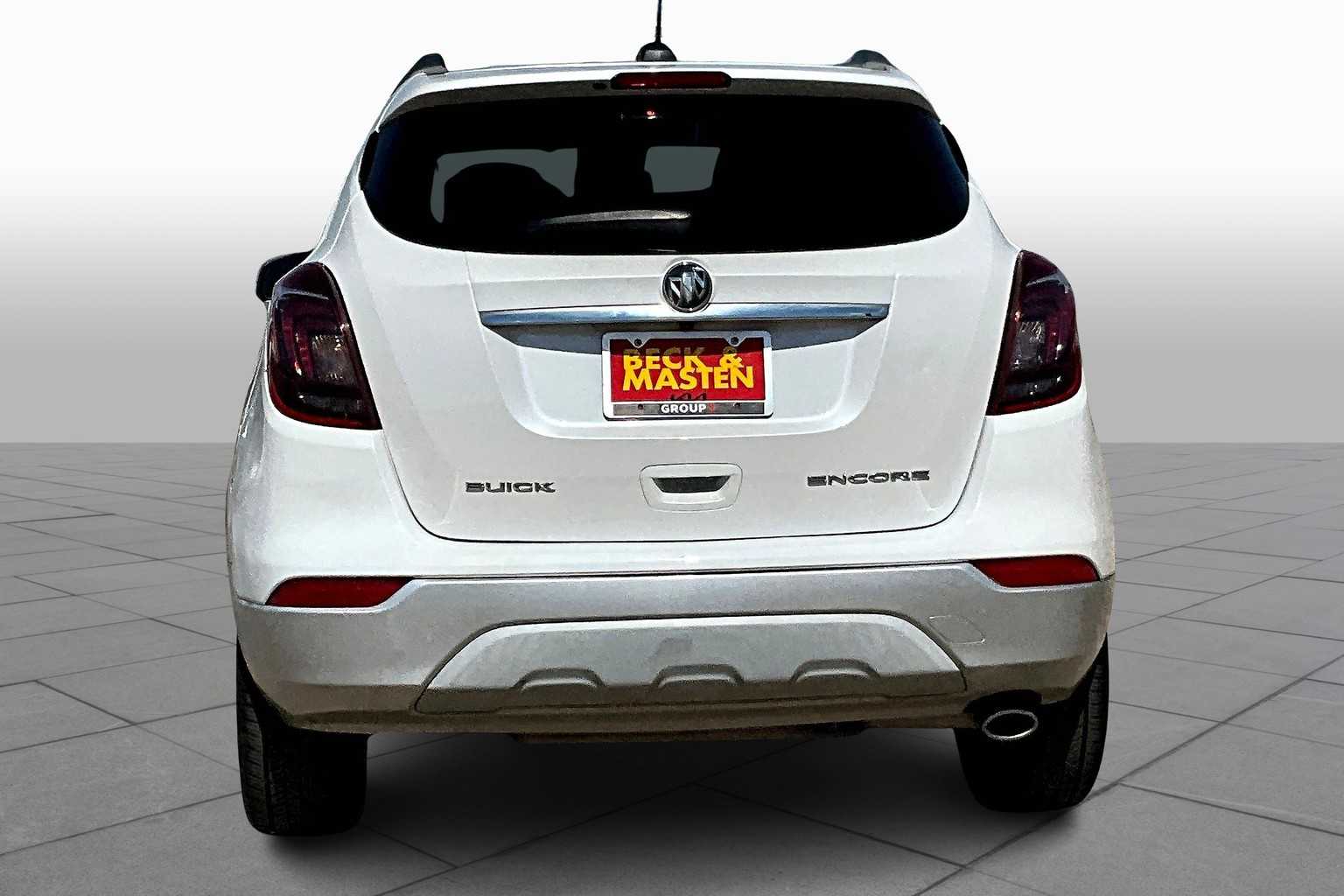 2017 Buick Encore Preferred photo 4