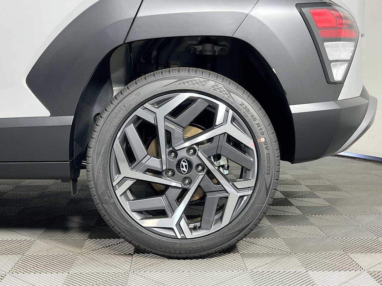 2026 Hyundai Kona SEL photo 13