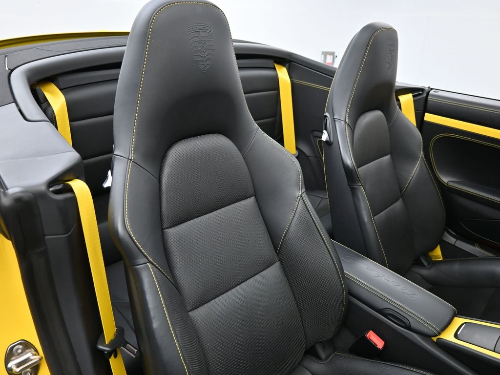 2016 Porsche 911 Turbo S photo 10