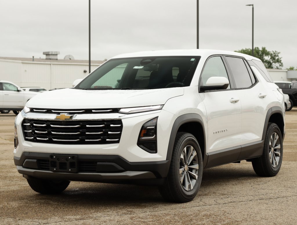2026 Chevrolet Equinox LT photo 2