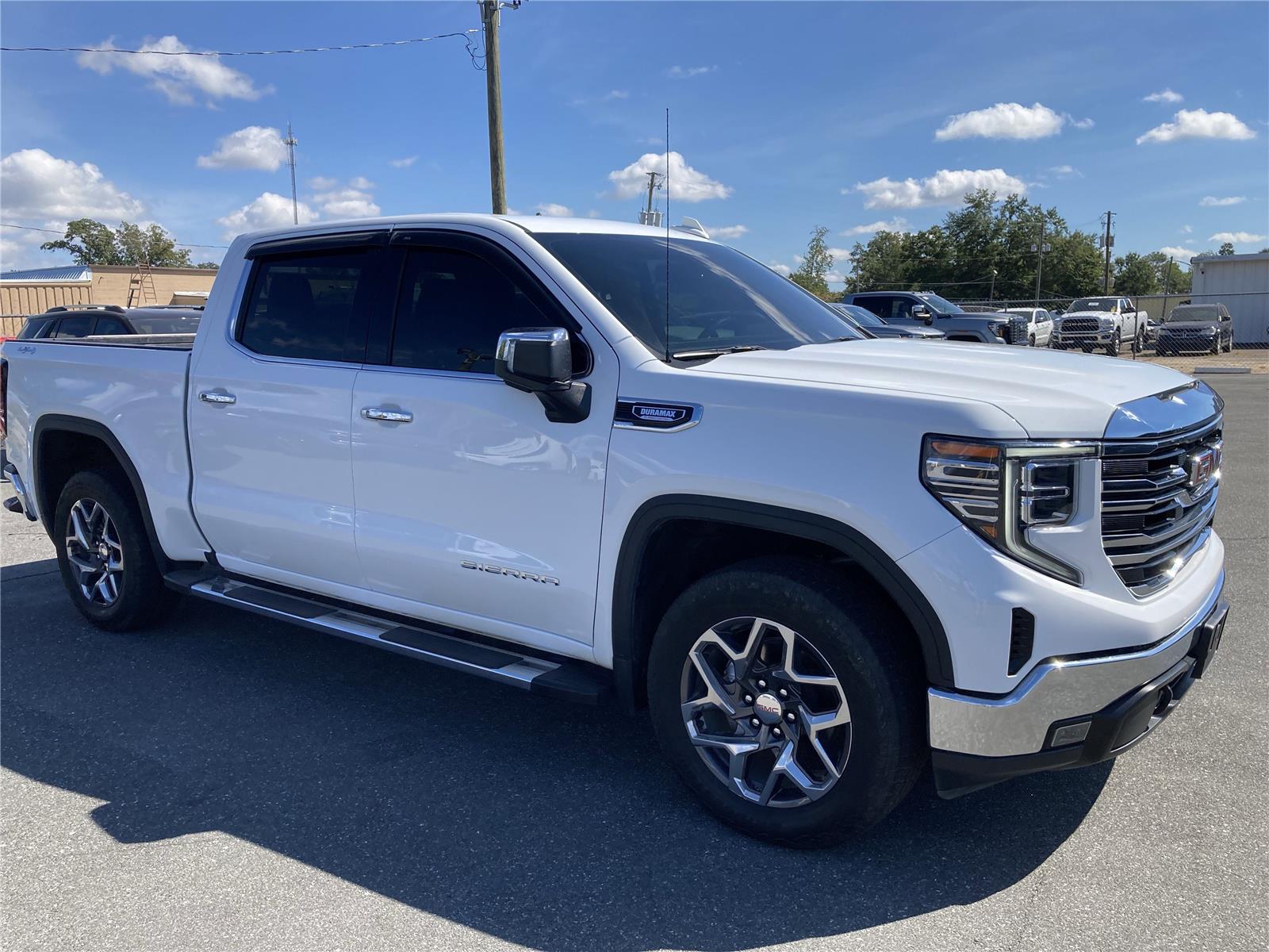 2024 Gmc Sierra 1500 SLT photo 9