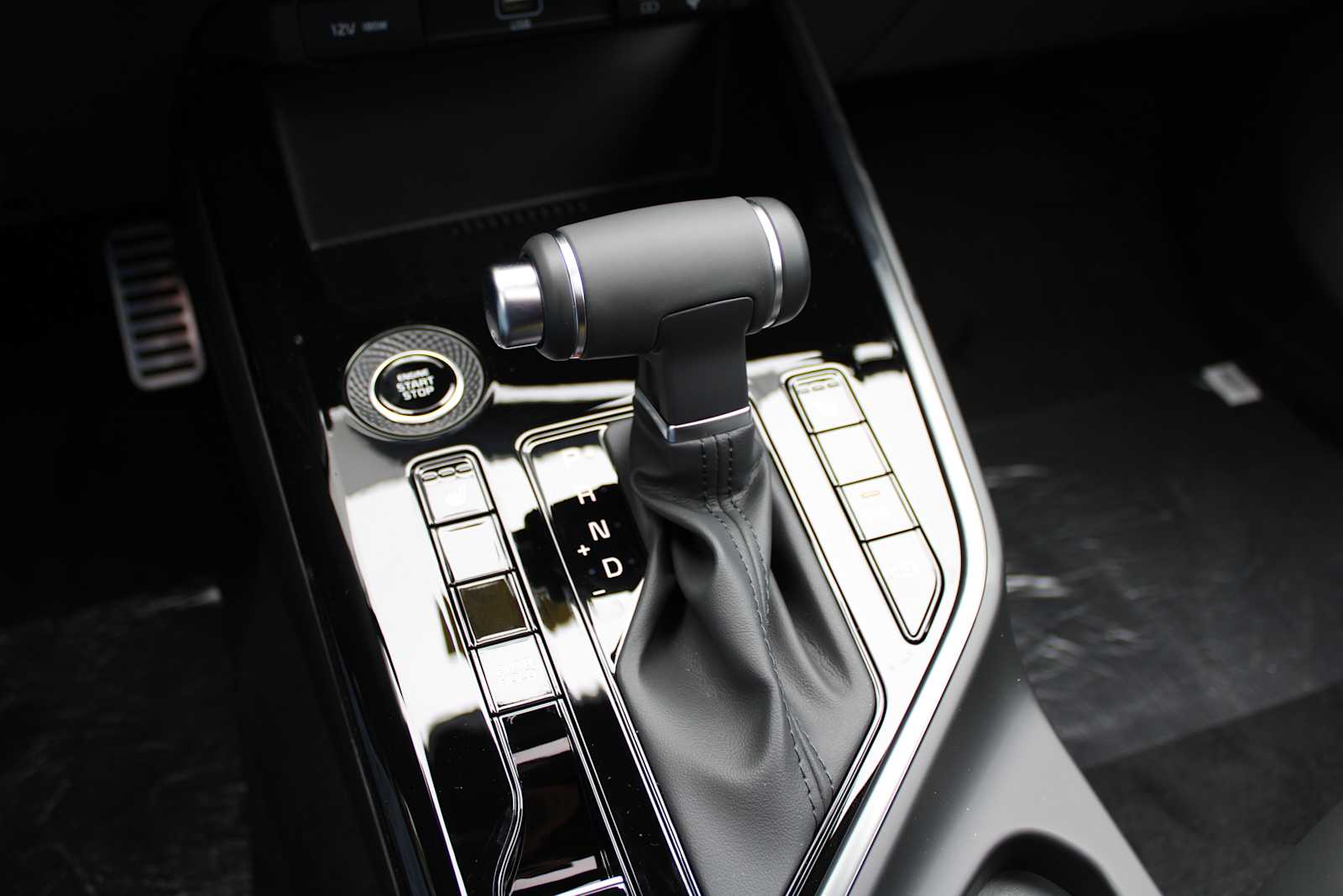 2025 Kia Niro EX Touring photo 21