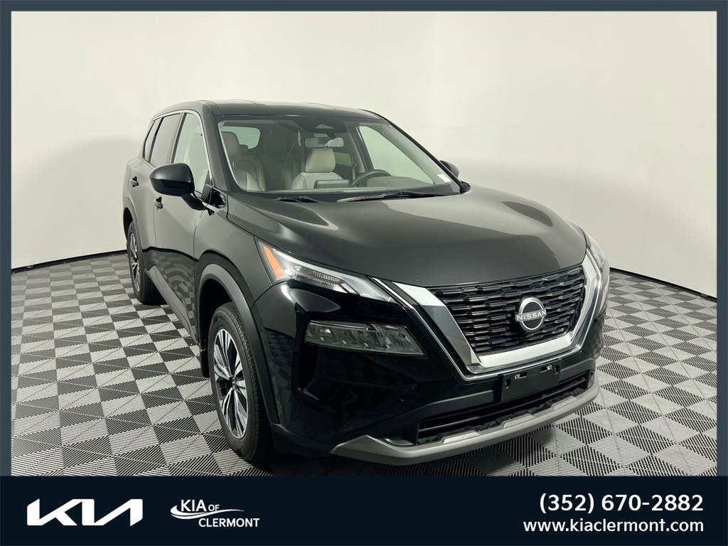 2023 Nissan Rogue SV's photo