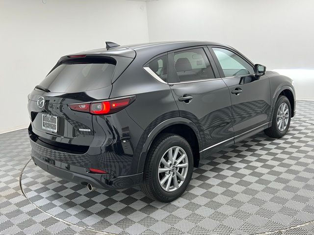 2024 Mazda CX-5 2.5 Select photo 4