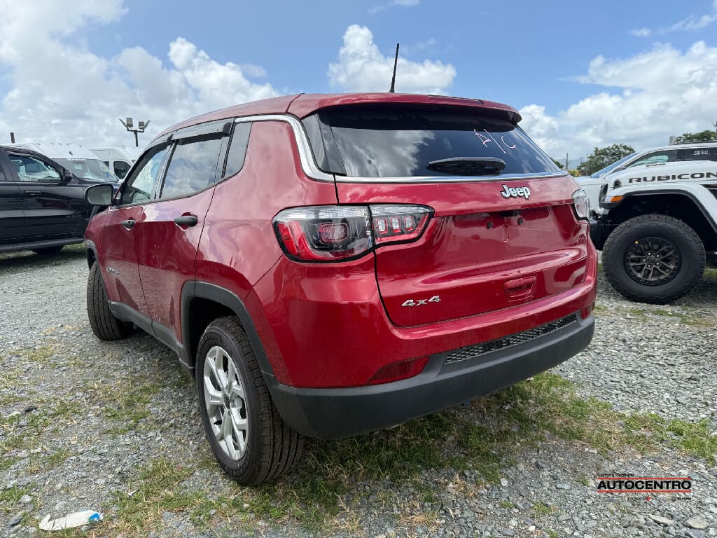 2025 Jeep Compass Sport photo 2