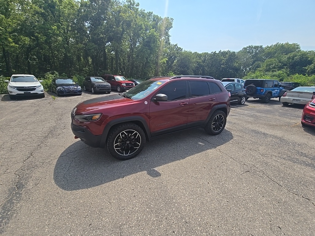 Used 2019 Jeep Cherokee Trailhawk Elite with VIN 1C4PJMBX9KD273432 for sale in Kansas City