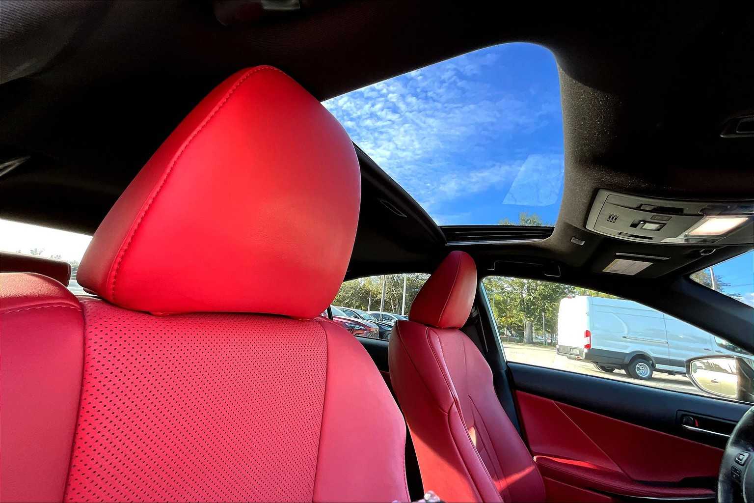 2023 Lexus IS F SPORT photo 13