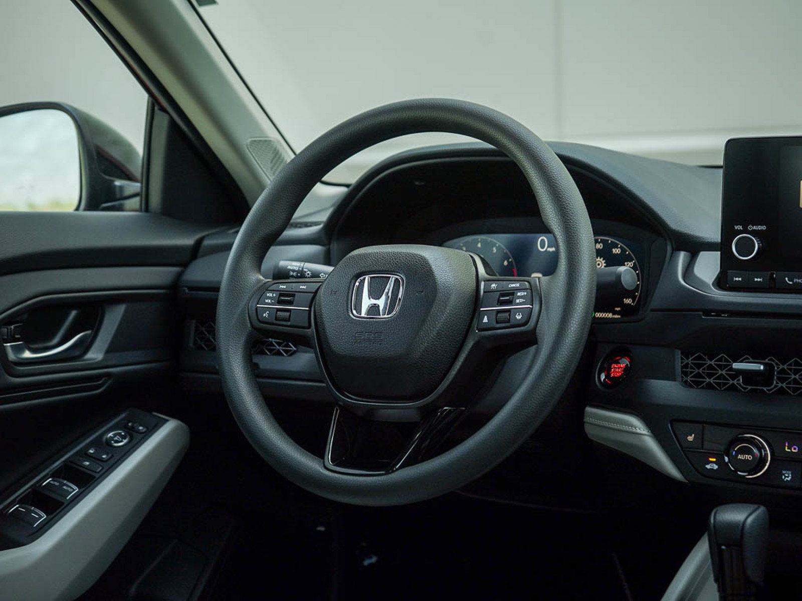 2025 Honda Accord SE photo 13