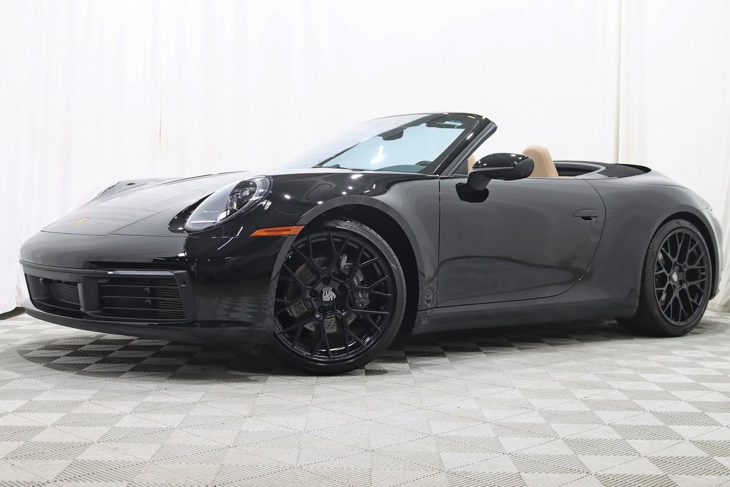 2022 Porsche 911 4 photo 2