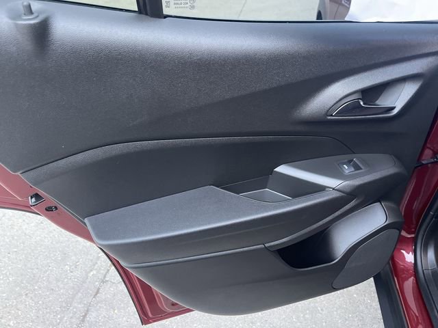 2025 Chevrolet Trax photo 4