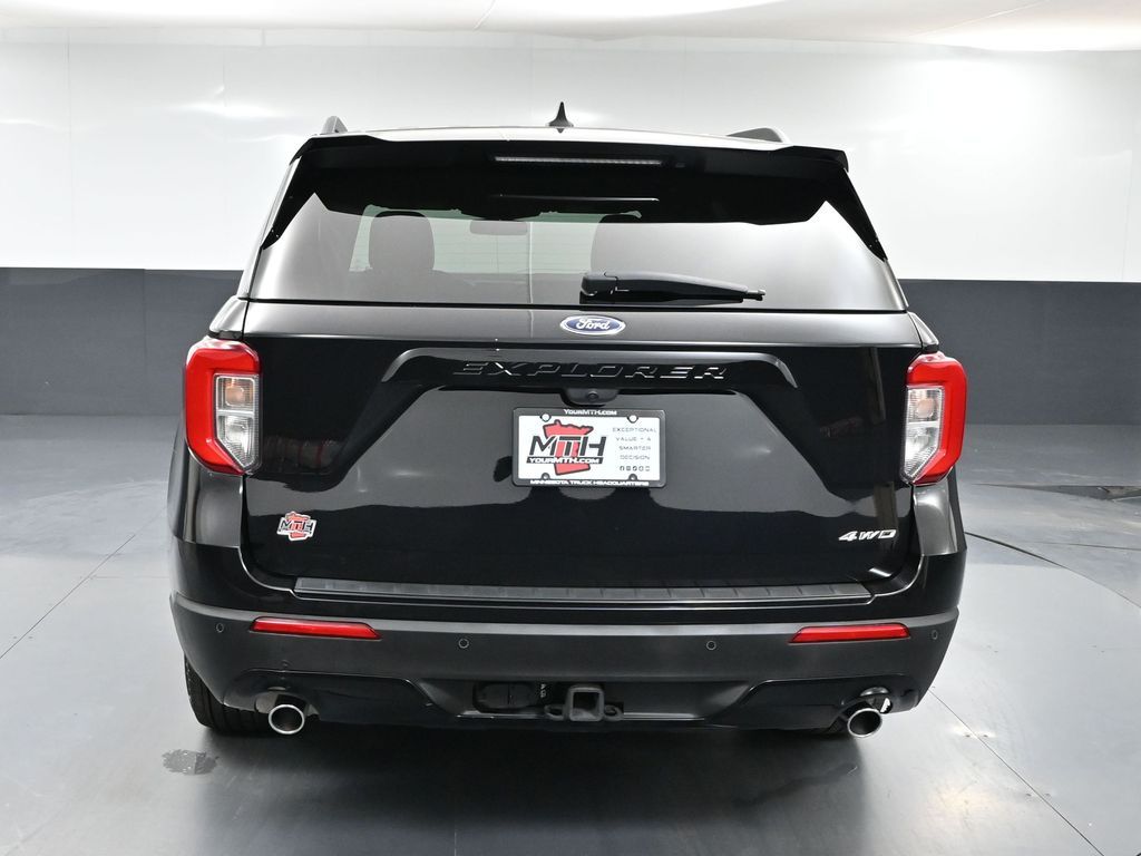 2024 Ford Explorer ST-Line photo 4