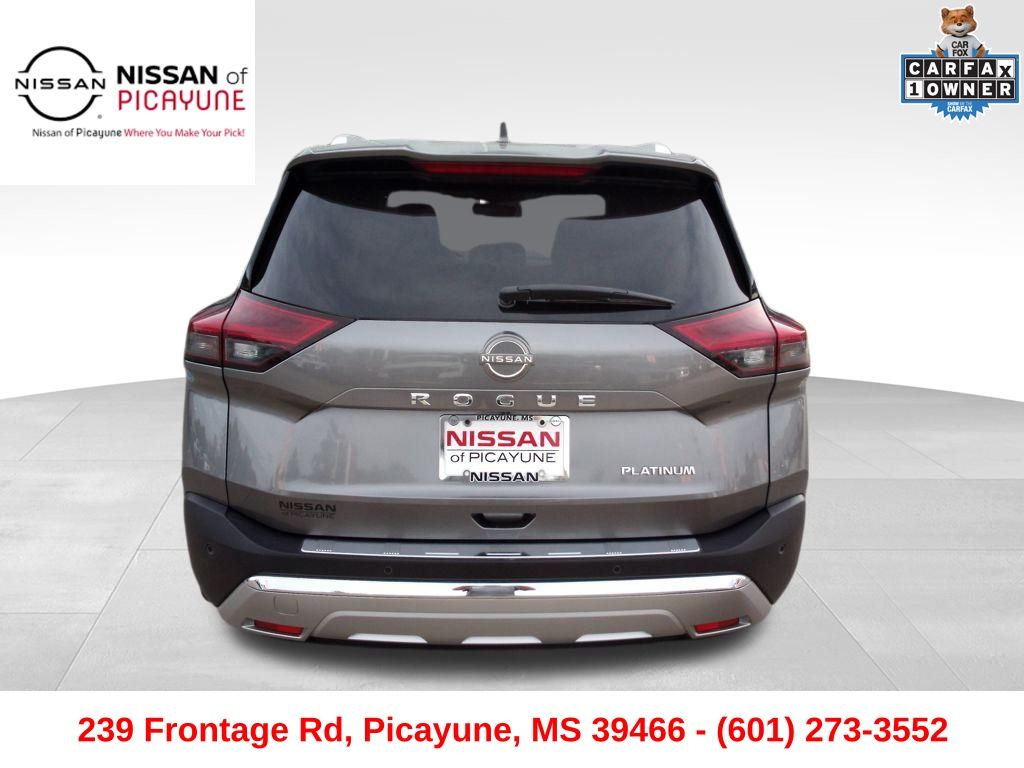 2022 Nissan Rogue Platinum photo 3